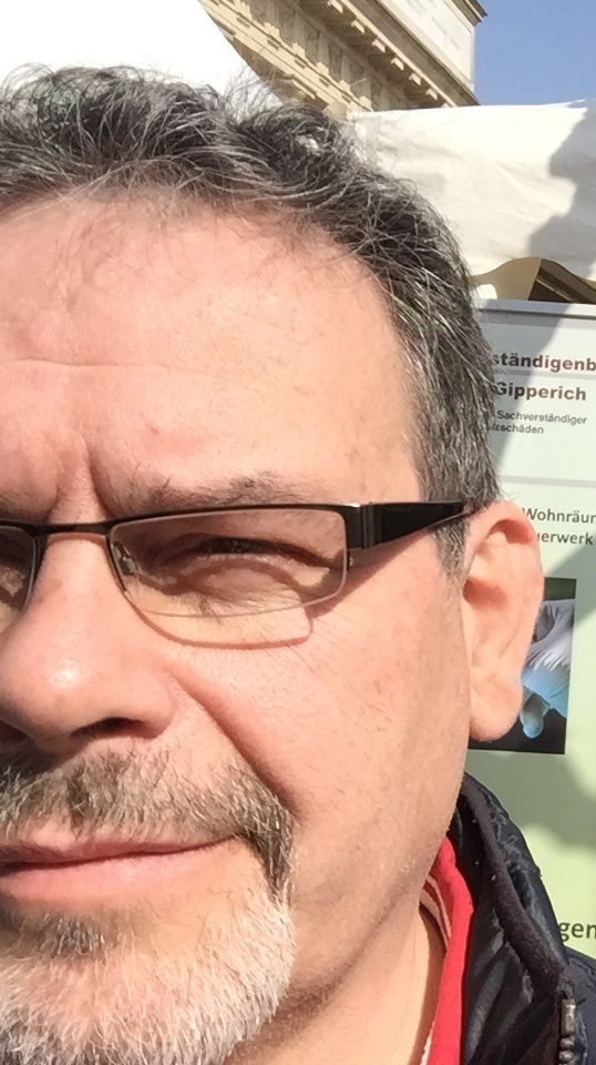 Schimmelpilzgutachter Uwe Hannes